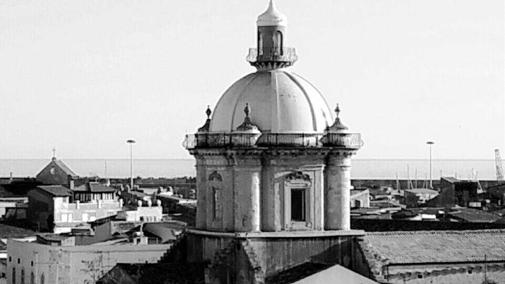 Castel Sant'Angelo Sea View Villa Licata Exterior photo